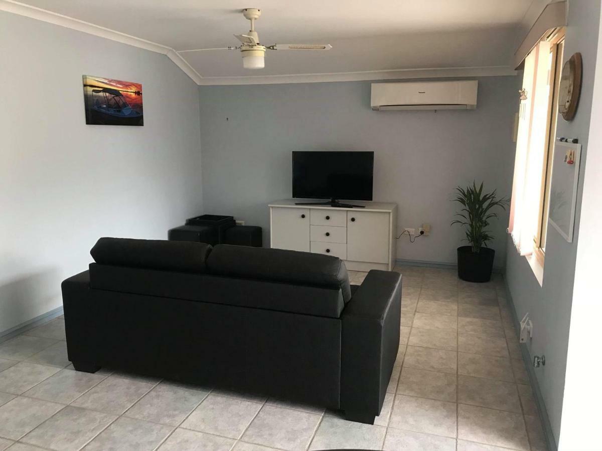 Guesthouse On Dolphin Safety Bay Екстер'єр фото